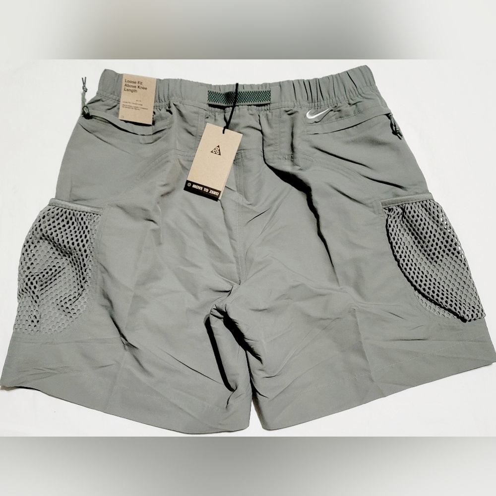 Nike ACG Cargo Shorts "Snowgrass" Dark Stucco Sz M NWT - Picture 3 of 7